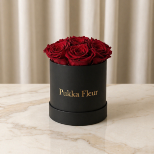 Black Basic Box – Red Roses