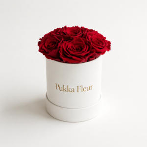 White Basic Box – Red Roses
